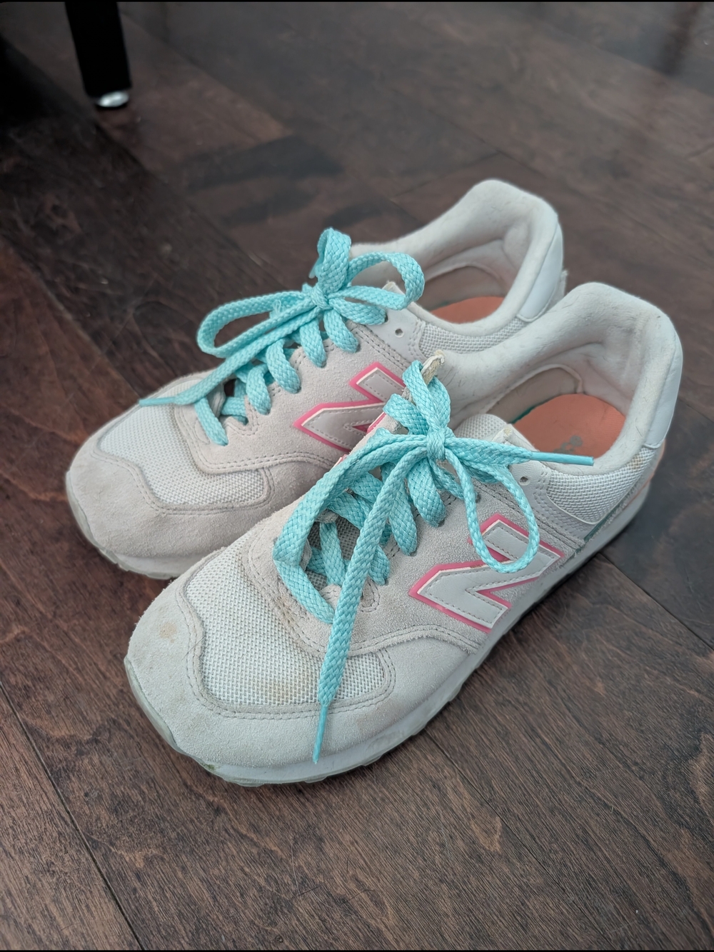 New Balance Gray Sneakers with Pink Logo and Aqua Laces